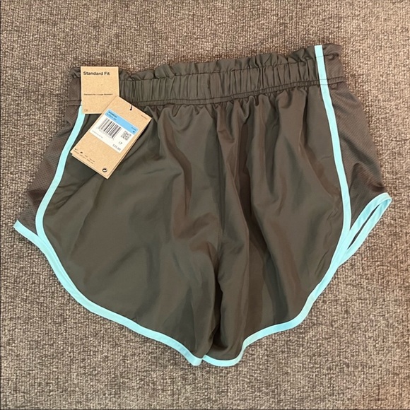 Nike Women Running Shorts - Picture 4 of 6